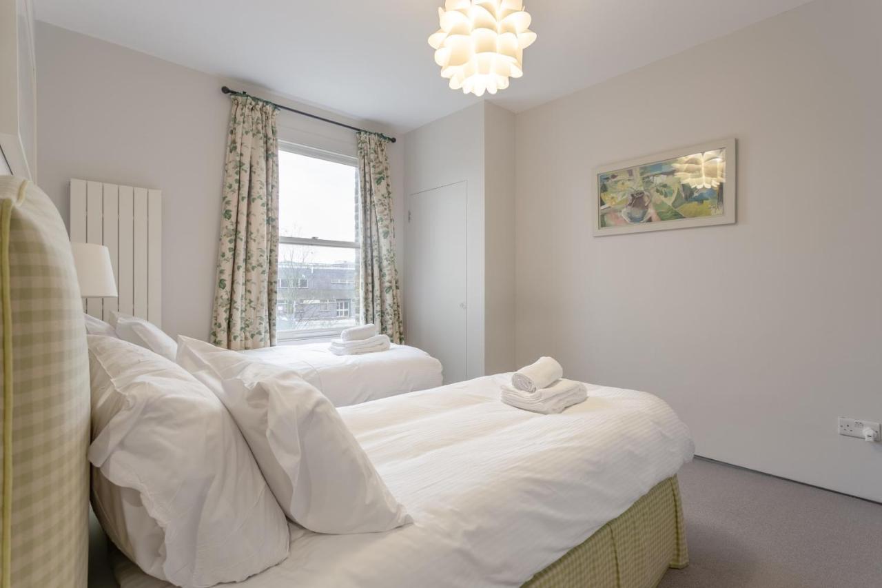 2 Bedroom Apartment Hammersmith Grove Sleeps 4 Λονδίνο Εξωτερικό φωτογραφία