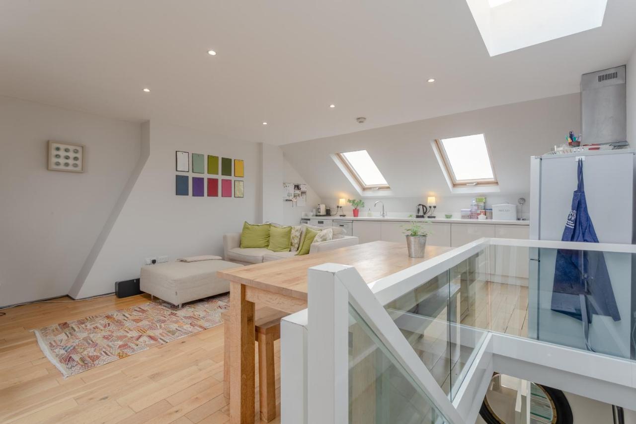 2 Bedroom Apartment Hammersmith Grove Sleeps 4 Λονδίνο Εξωτερικό φωτογραφία