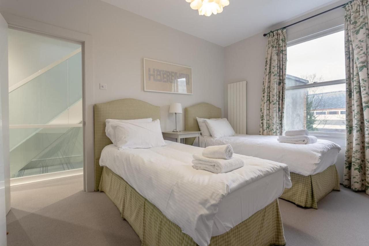 2 Bedroom Apartment Hammersmith Grove Sleeps 4 Λονδίνο Εξωτερικό φωτογραφία